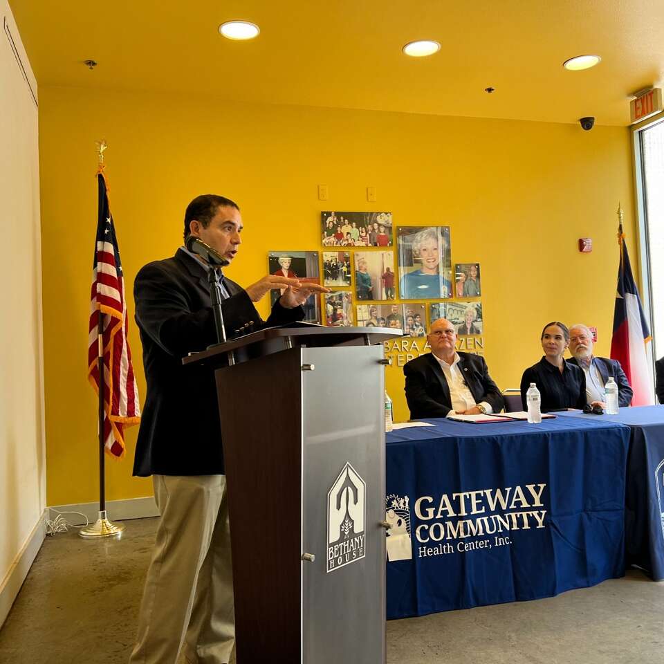 Gateway and Bethany House unveil Laredo homeless health program