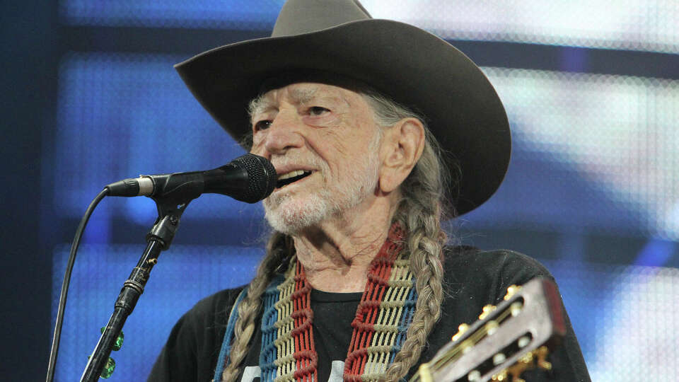 Andrew Dansby's essay on Willie Nelson topped the field in the general feature category.