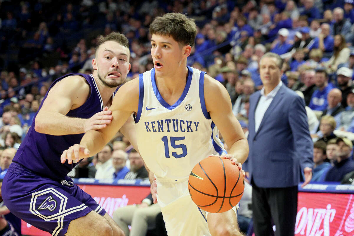 Reed Sheppard #15 of the Kentucky Wildcats against the Stonehill Skyhawks at Rupp Arena on November 17, 2023 in Lexington, Kentucky. 