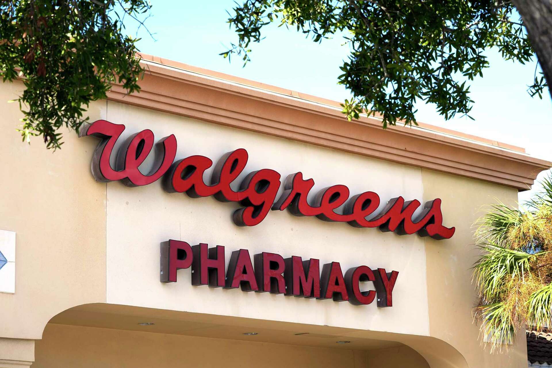 Walgreens to take a hard look at underperforming stores, could shutter  hundreds more