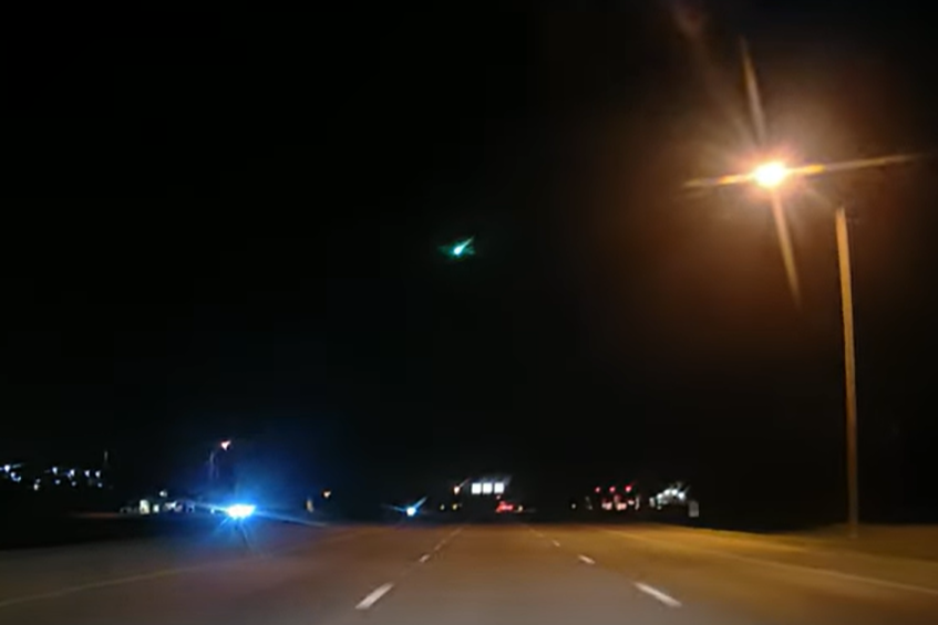 Colorful fireball lights up Texas sky, makes houses shake