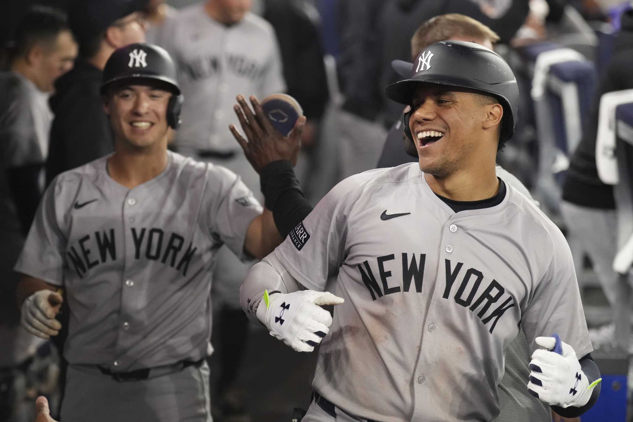 Soto and Torres hit home runs, Judge scored two runs, the Yankees beat the Blue Jays 16-5 and ended their 4-game losing streak