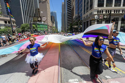 Pride takes over San Francisco streets with eye-catching costumes