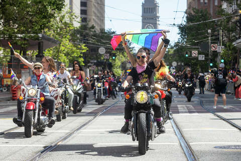 Pride takes over San Francisco streets with eye-catching costumes