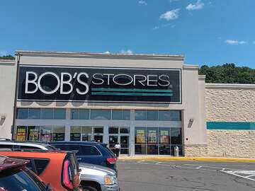 Loyal Bob's Stores customers upset to see the retail chain close