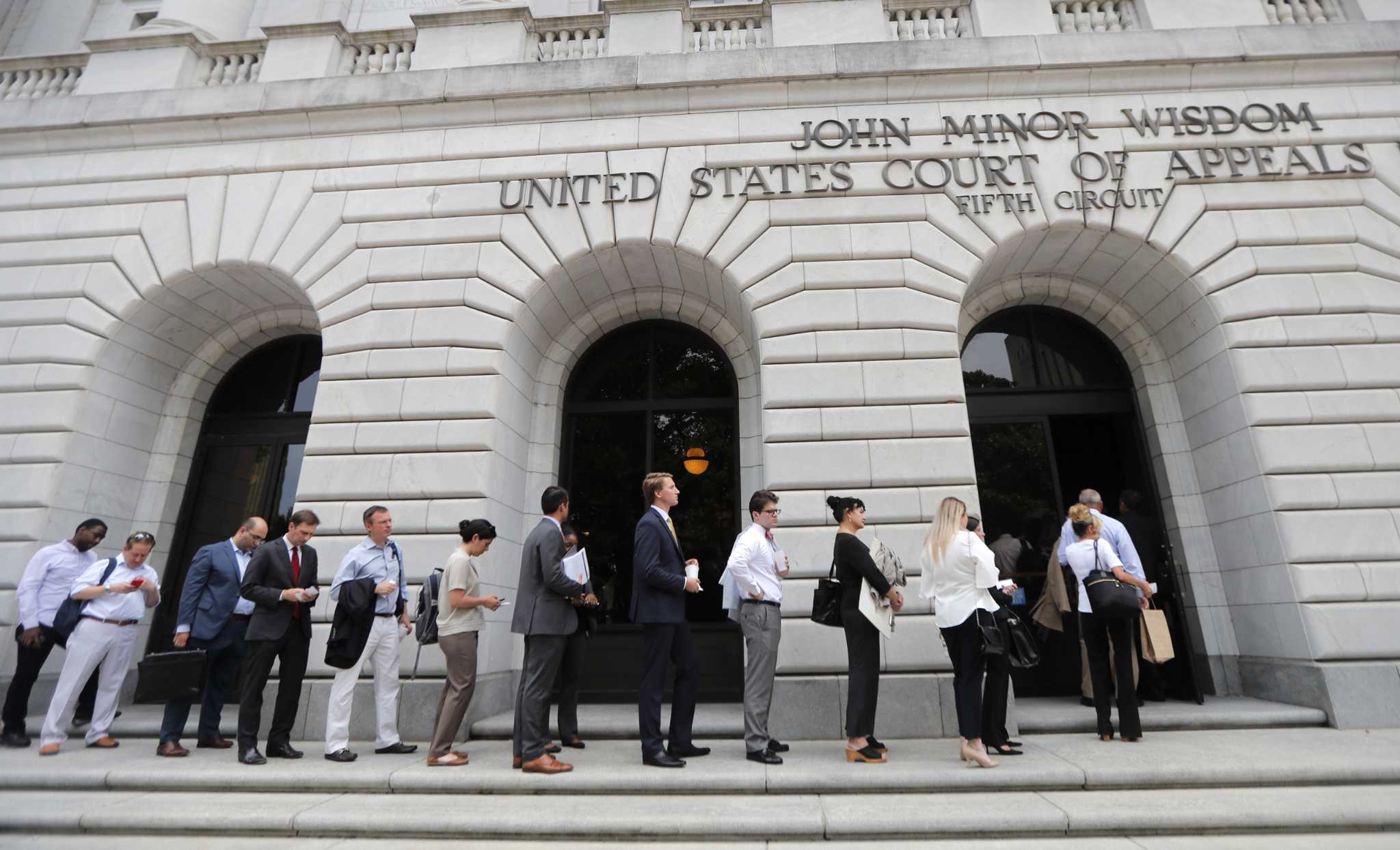 Texas’ immigration law is unconstitutional, appeals court rules
