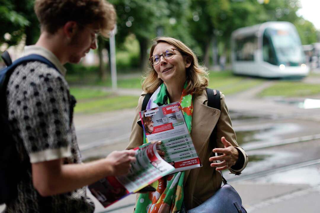 France's government spokesperson is attacked on the campaign trail