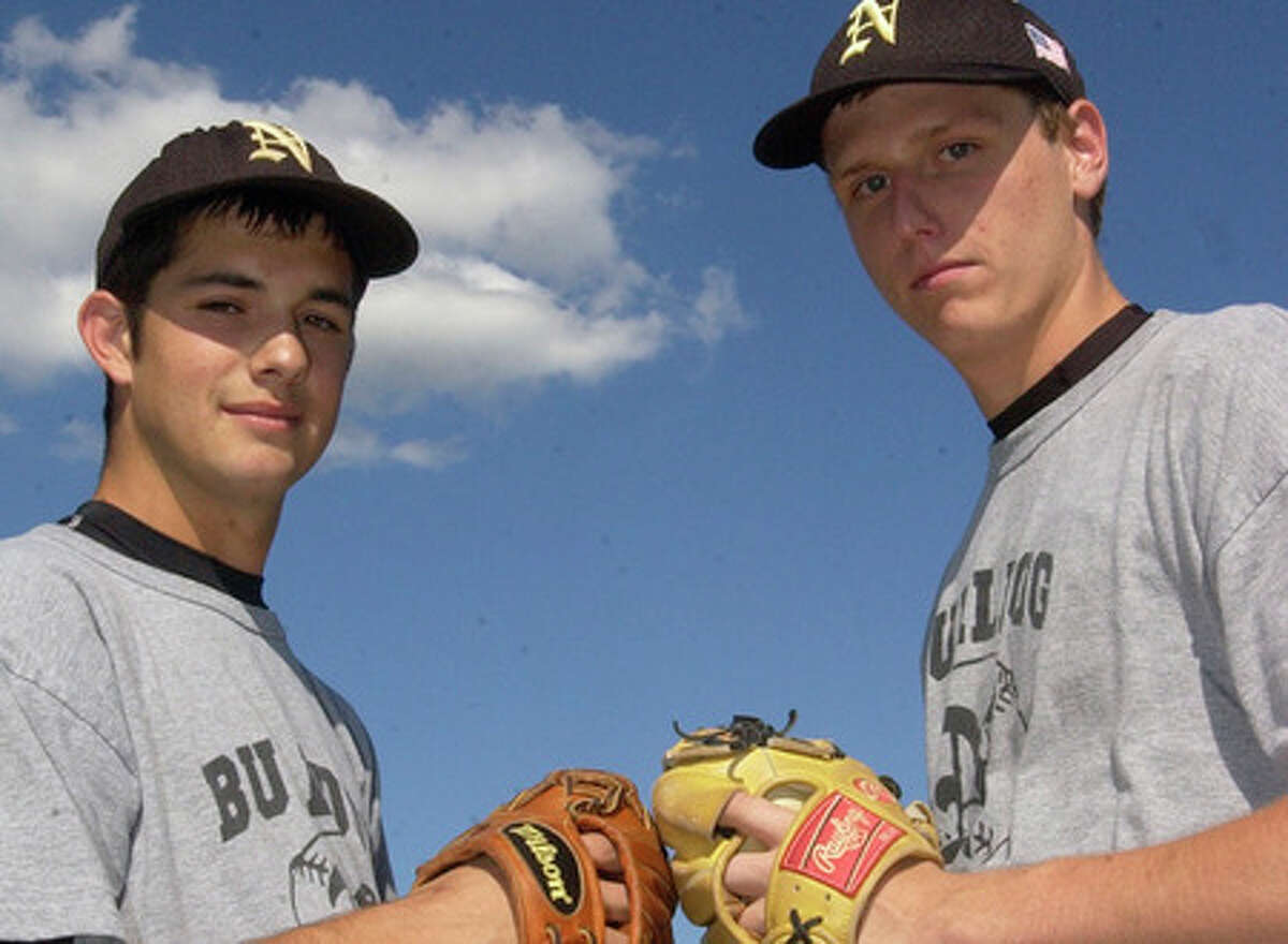 Nederland baseball armed and ready for a run at district