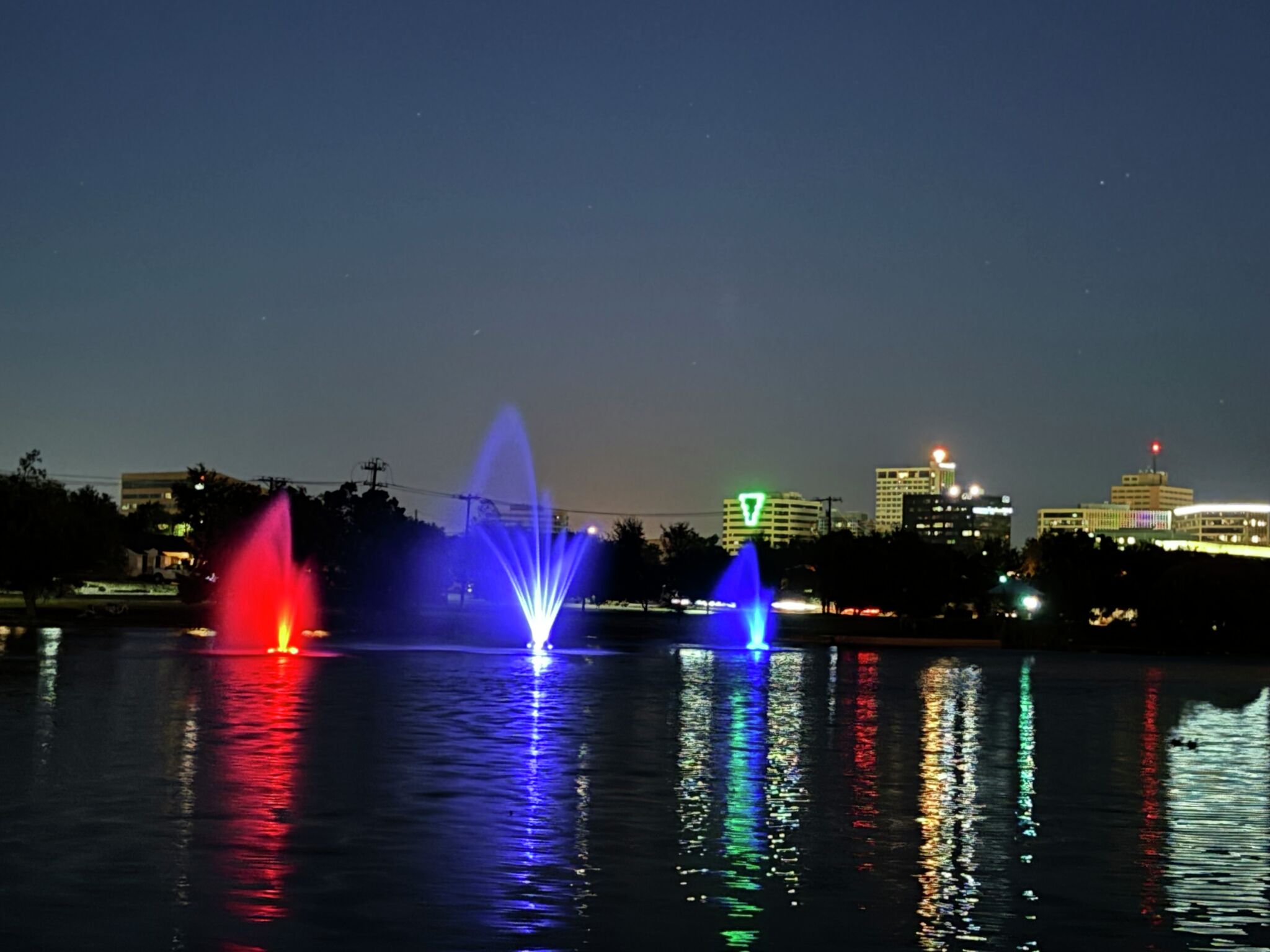 Midland's Freedom Fountains shine at Wadley Barron Park