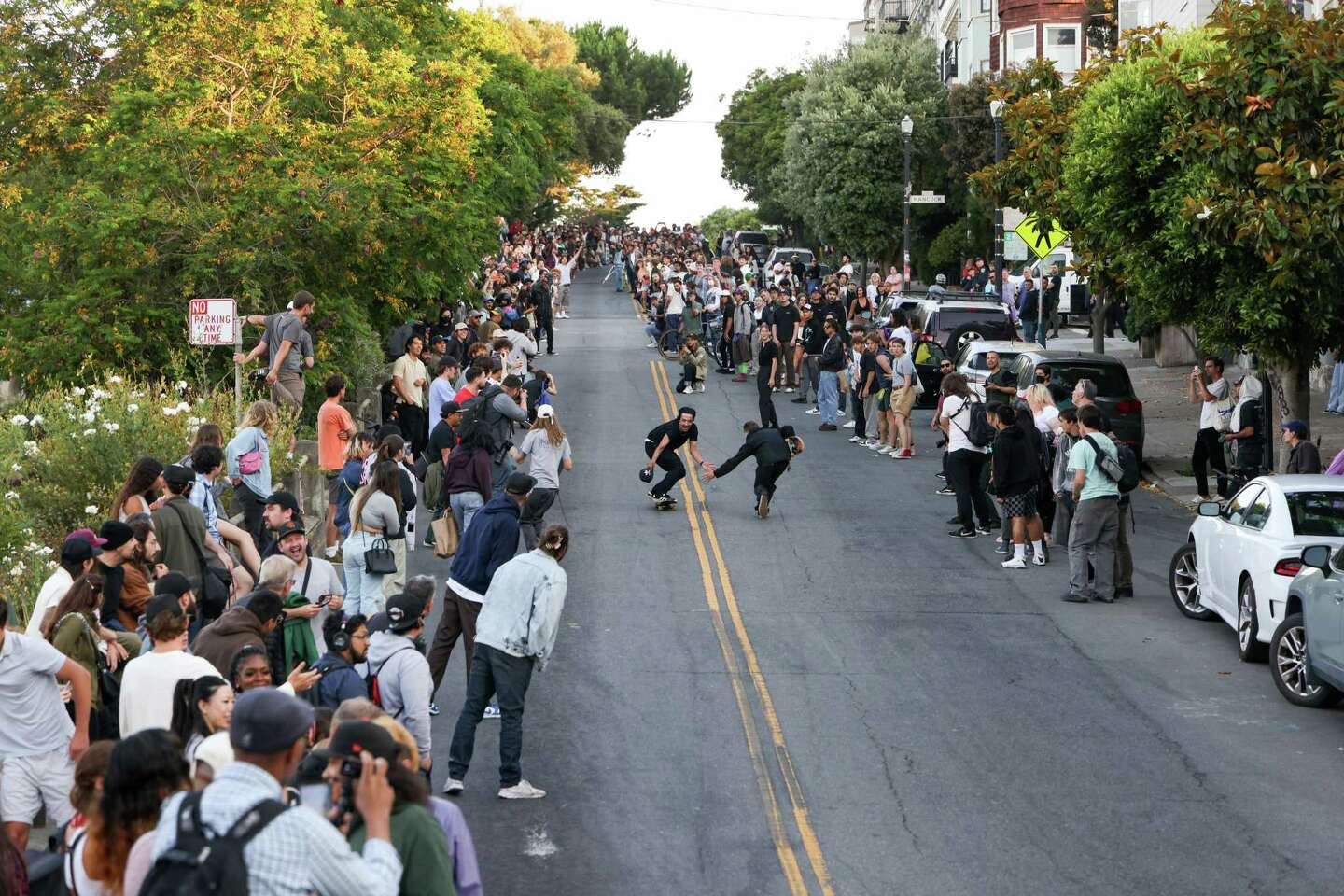 Sf Skateboarders Find A Way Around Police At Dolores Park Hill Bomb