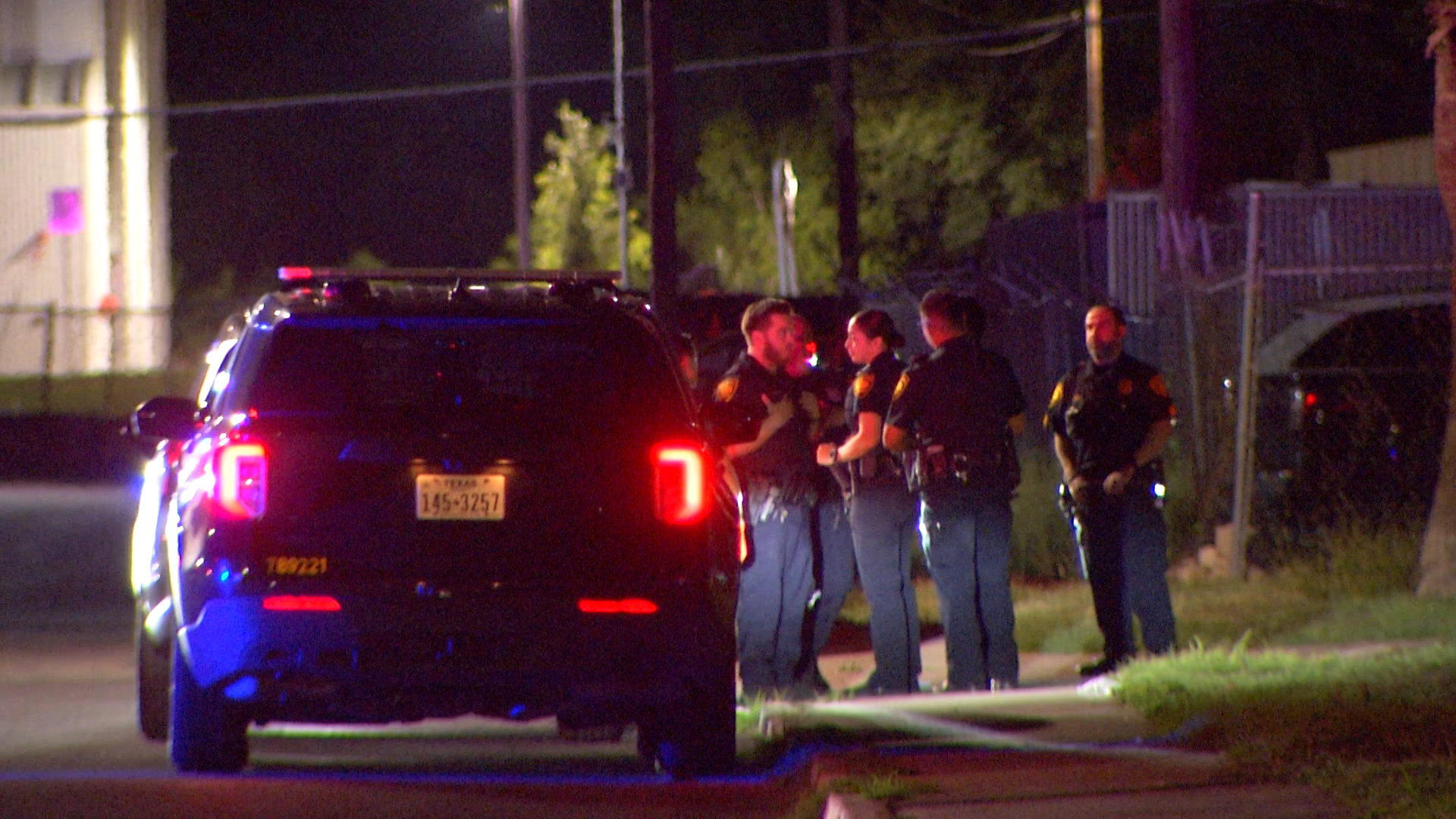Man hospitalized after shooting at West Side apartments
