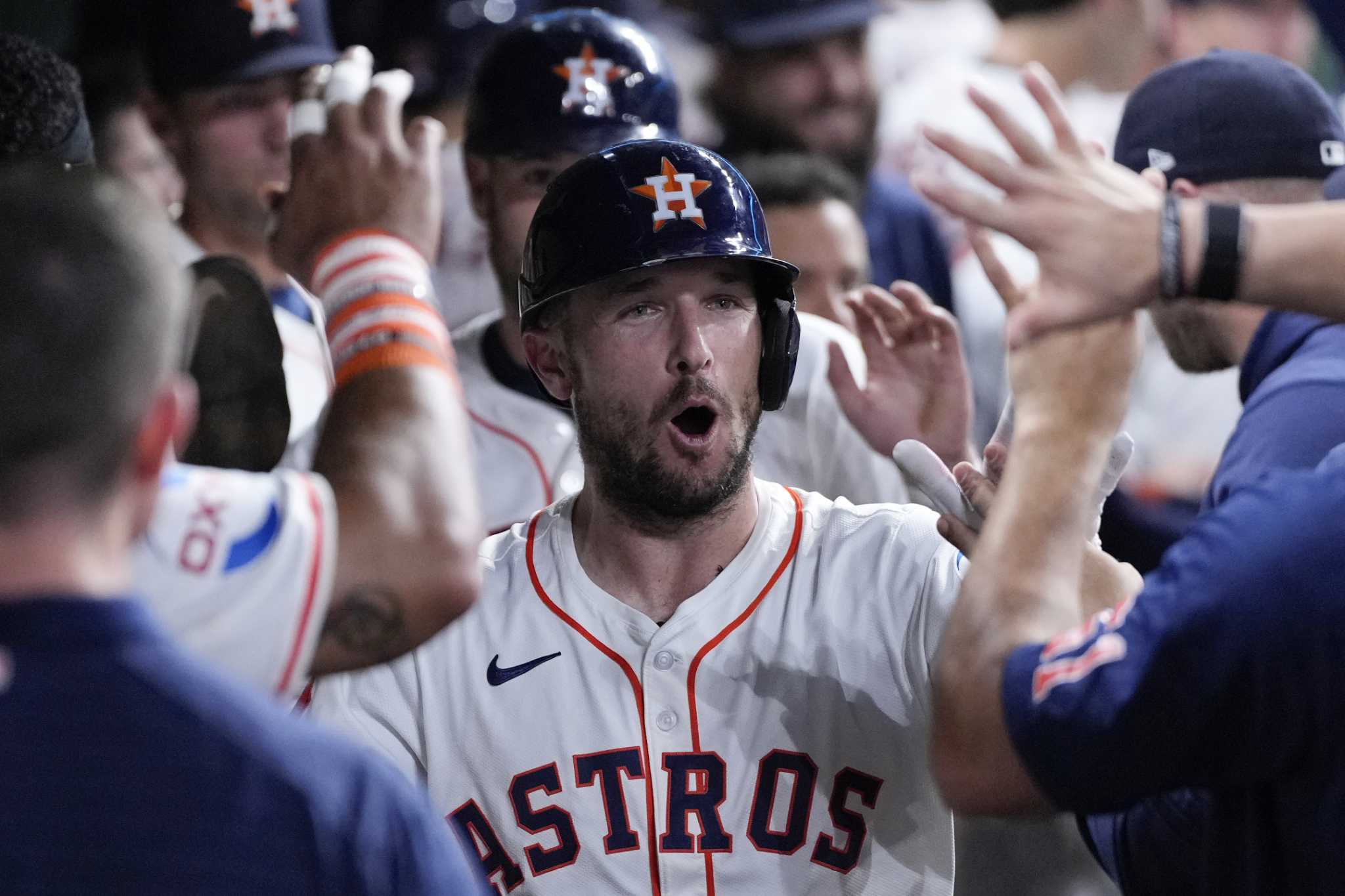 Houston Astros: Alex Bregman's tiebreaking homer decks Marlins