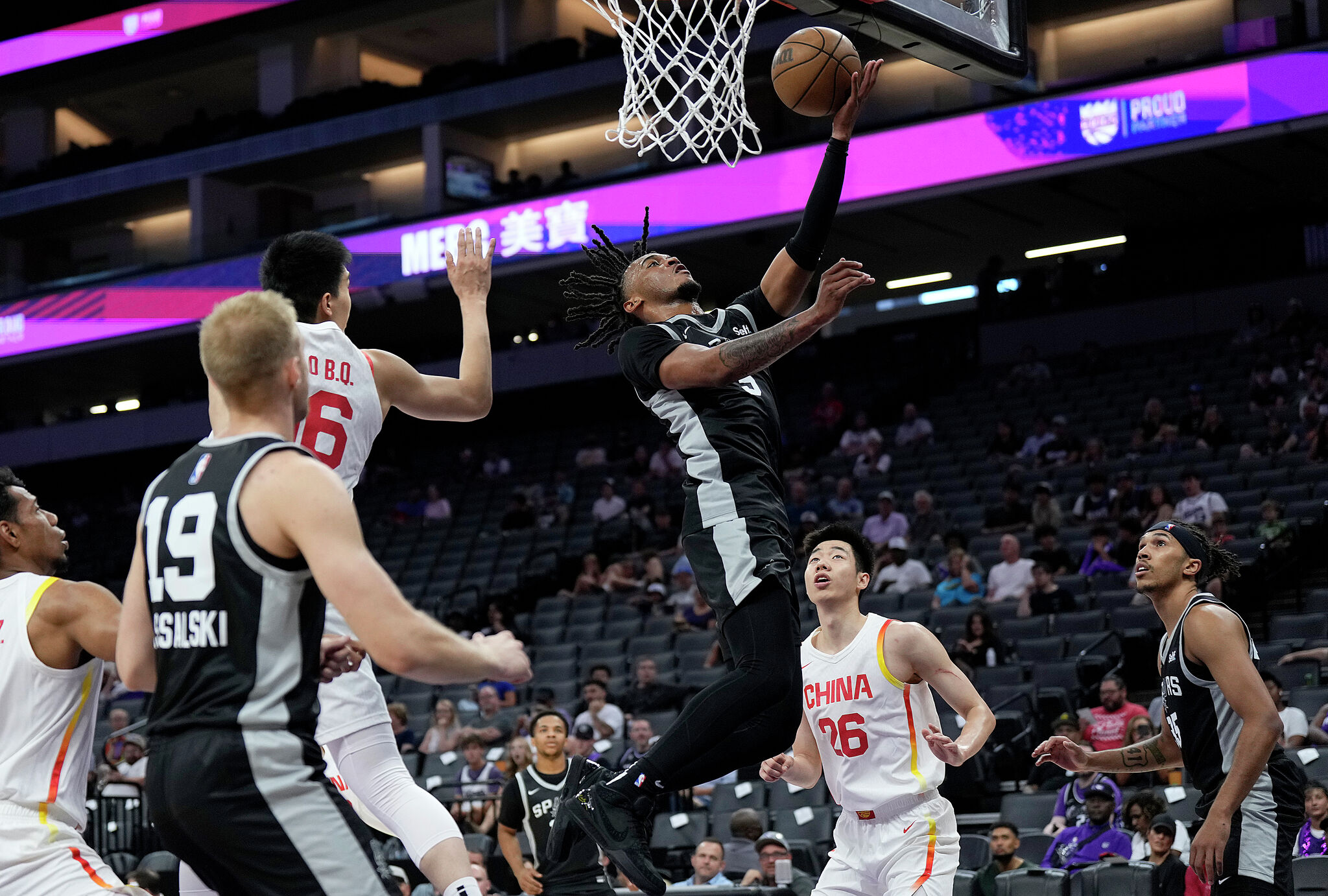 UConn's Cam Spencer, Stephon Castle stand out in NBA Summer League