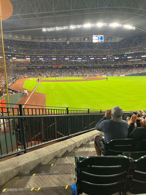 Fans find solace in attending Astros game after Hurricane Beryl