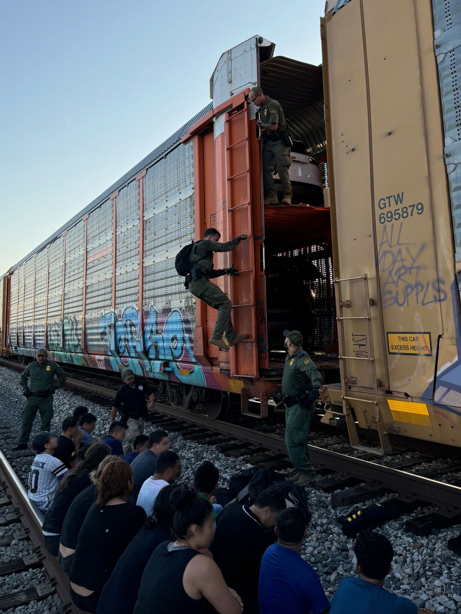 Cotulla USBP agents discover 23 migrants in locked train compartment