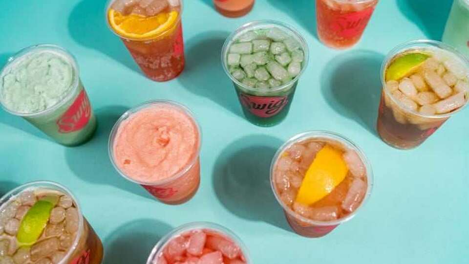 Utah-based “dirty sodas” drive-through chain Swig is busy expanding its footprint in Texas with the opening a new location in Missouri City