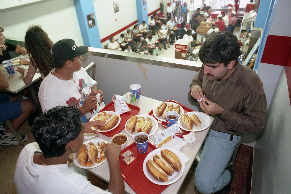 10 OF HOUSTON S OLDEST BARS AND RESTAURANTS visual data 8