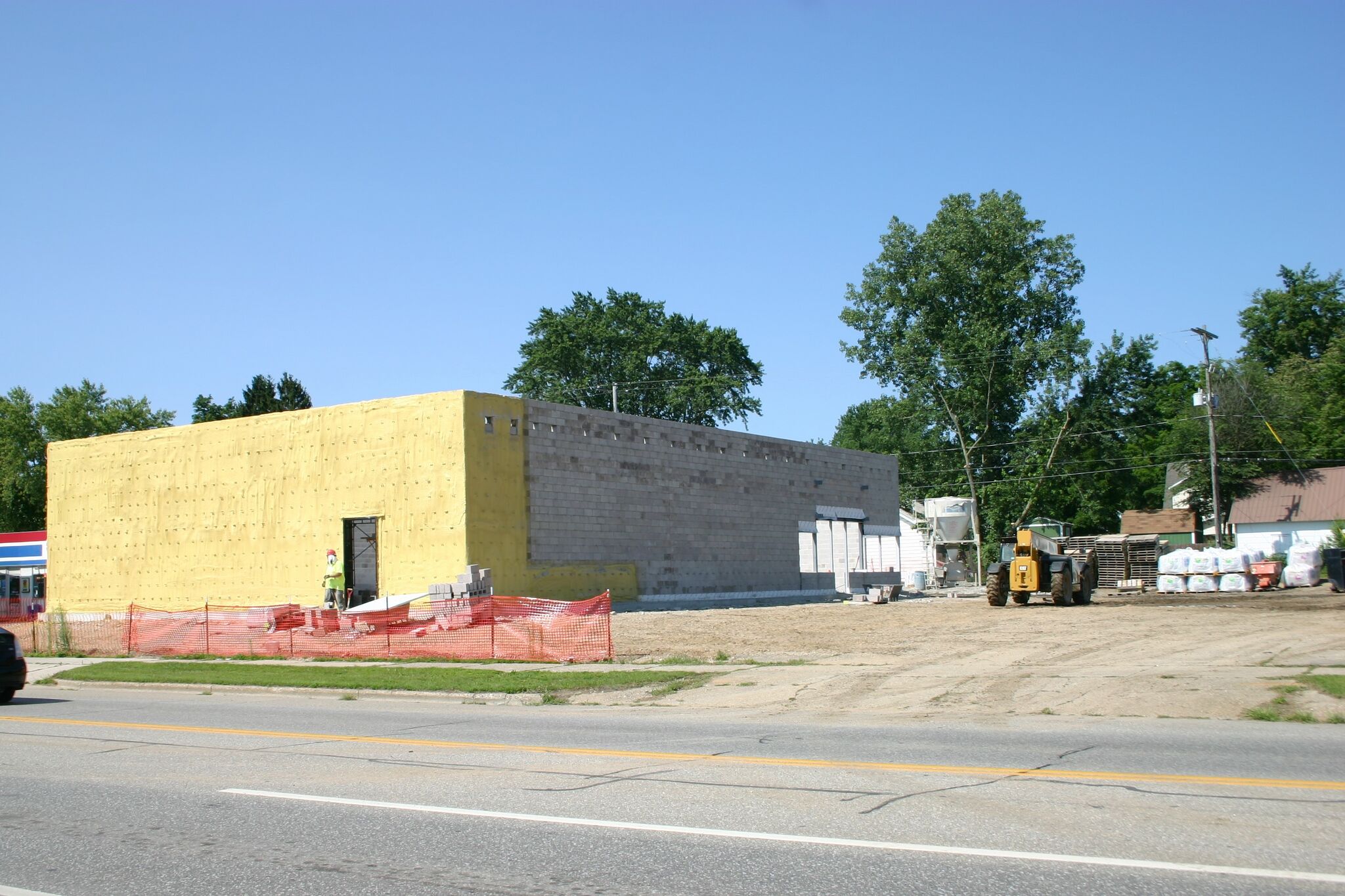 Krist Oil gas station construction underway in Big Rapids