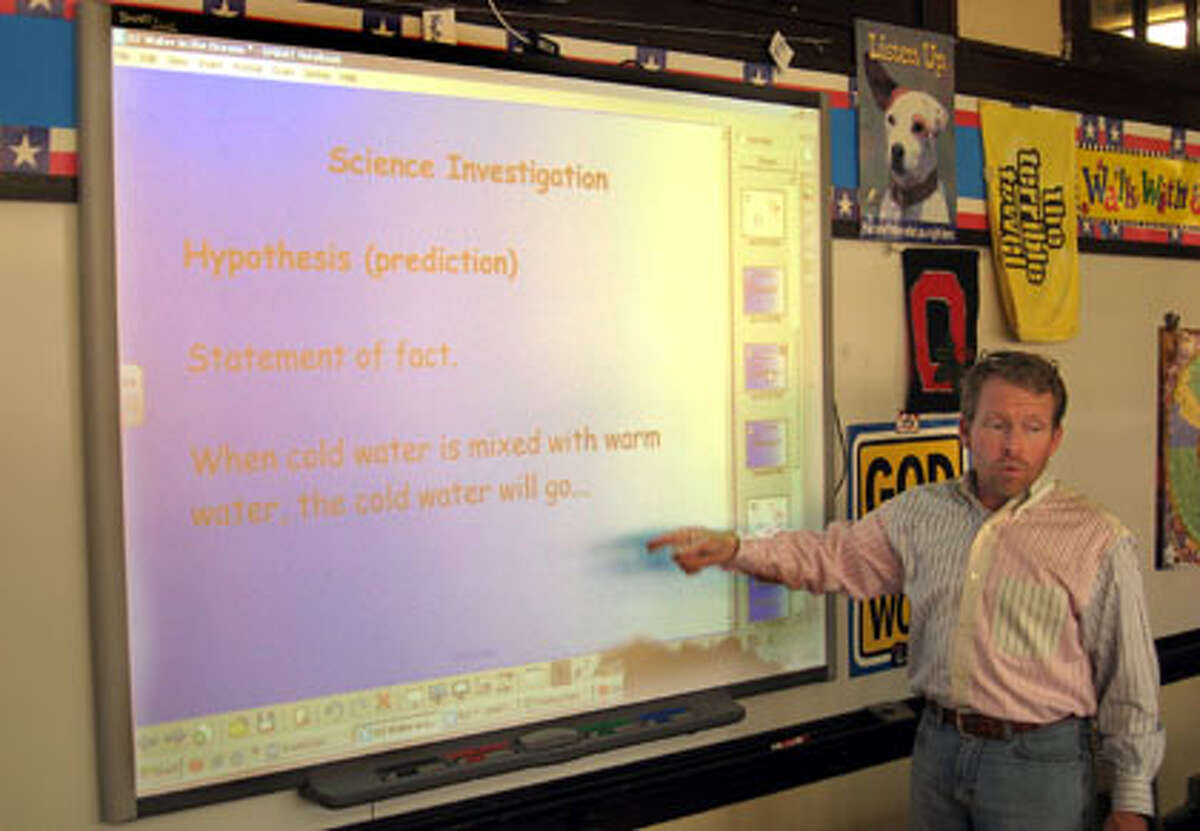 SMART Boards, handheld remotes mark techsavvy schools