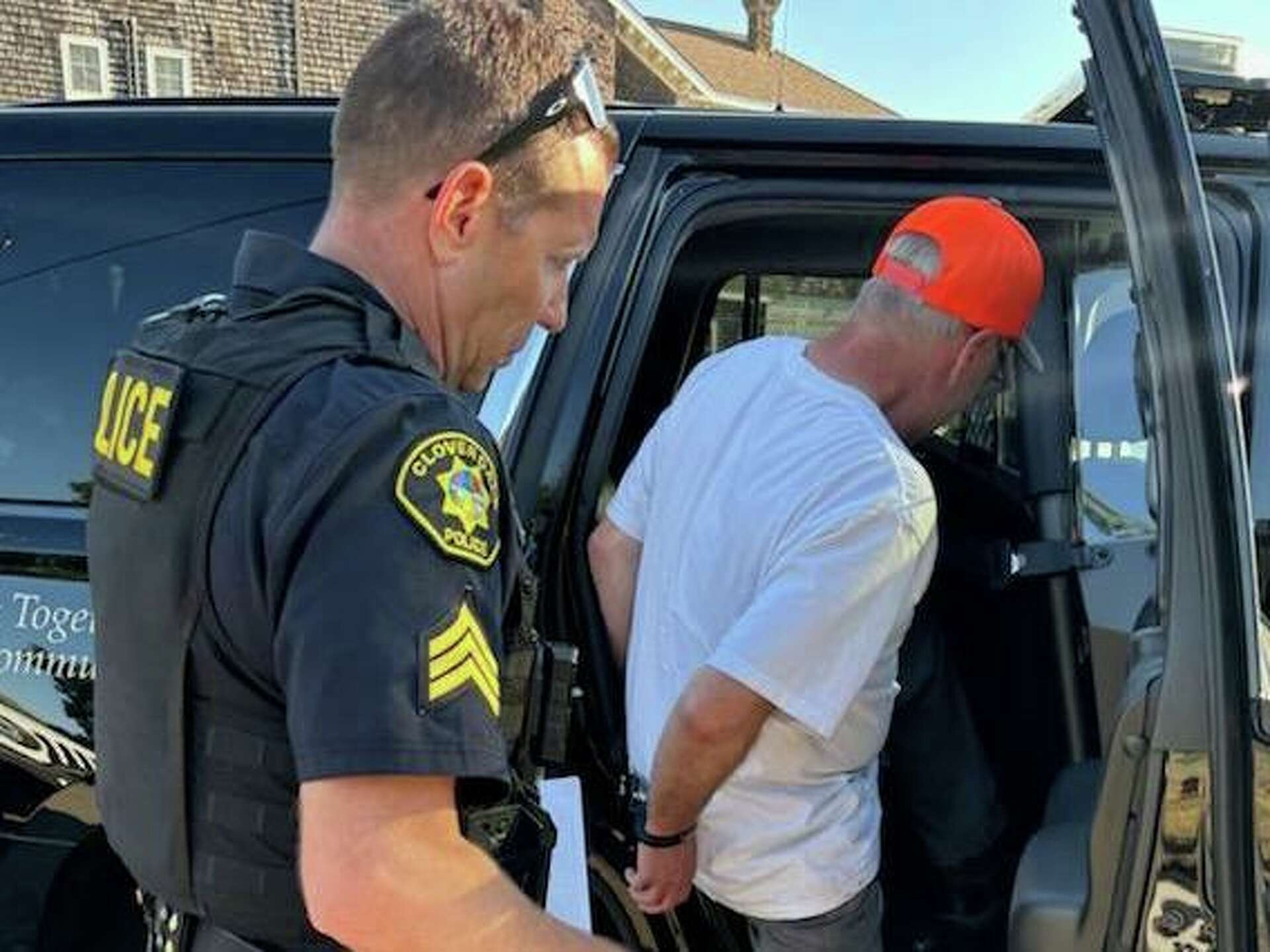 Man arrested on suspicion of killing Bay Area girl, 13, in alley