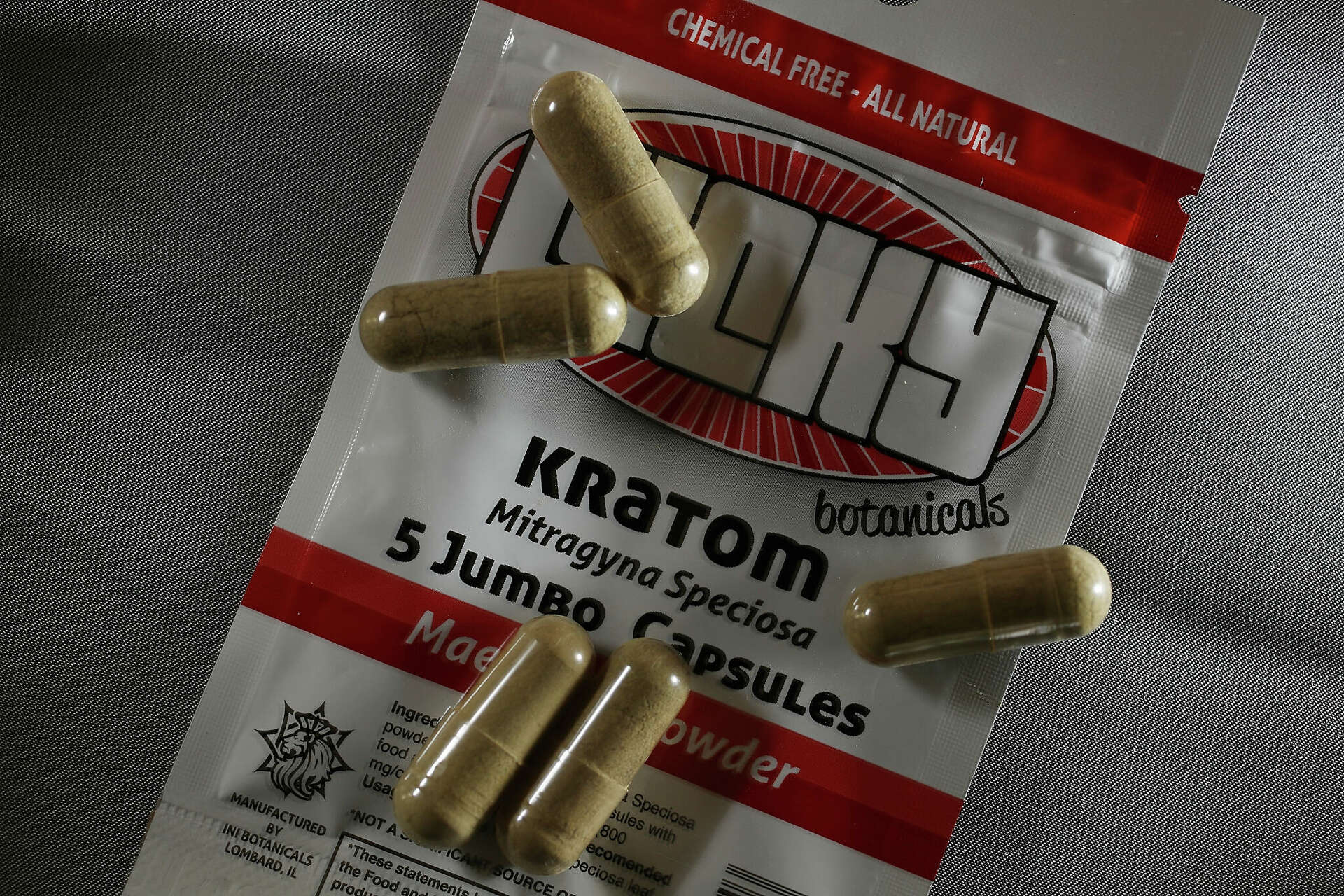 What is kratom and what does it do?