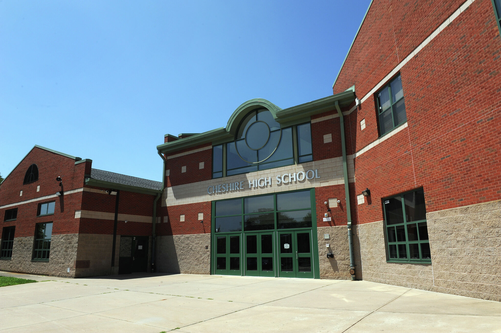 Immigration judge grants bond to Cheshire High student held by ICE