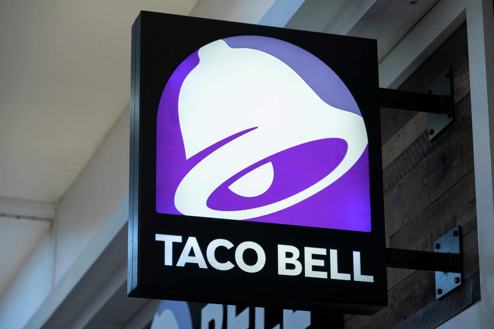 Bell Drive Yum! Brands announces Voice AI for Taco Bell drive-thrus
