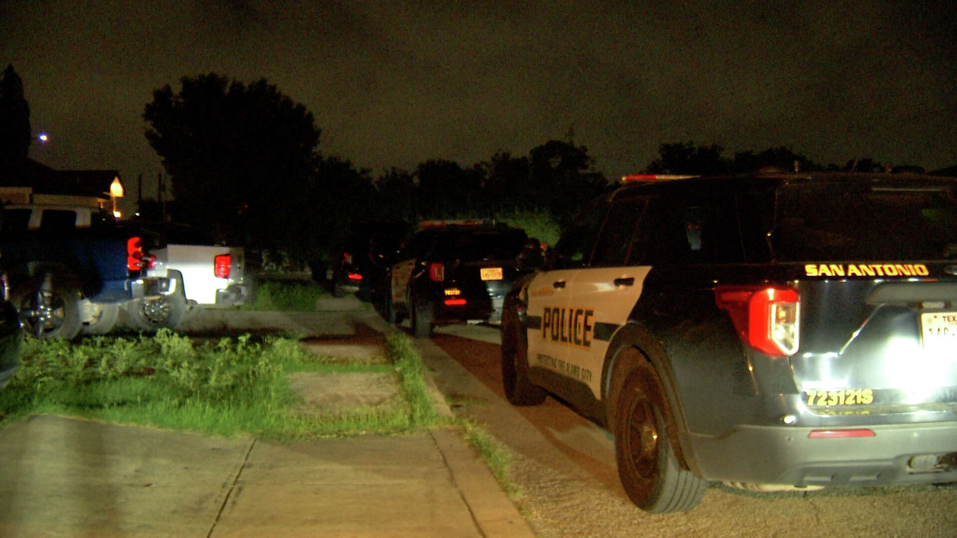 San Antonio teen found with gunshot wounds identified