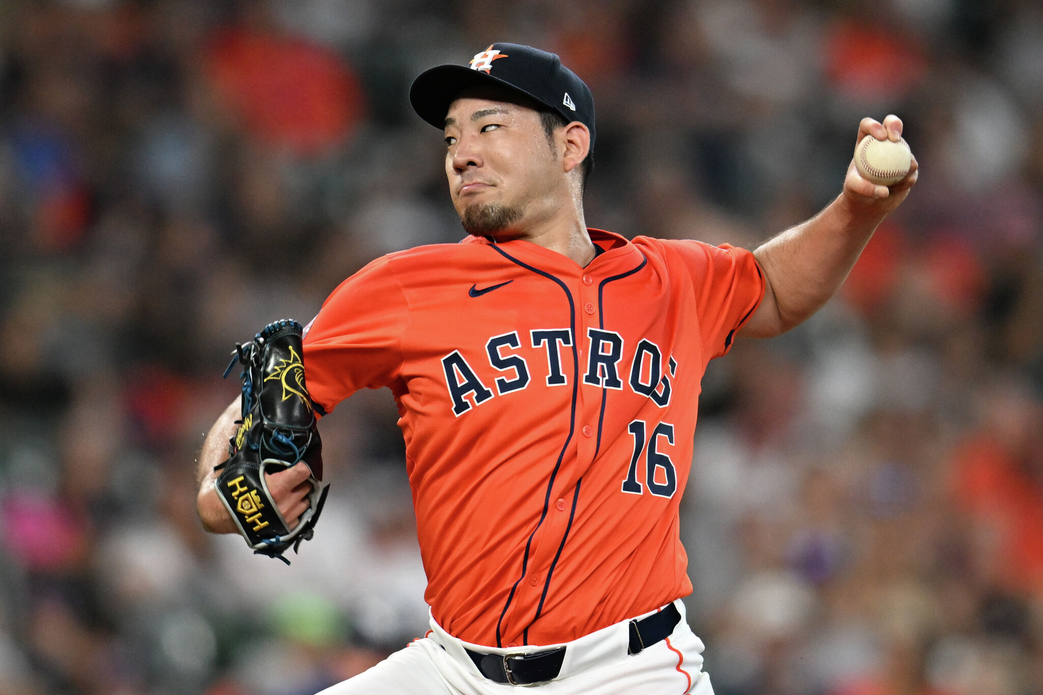 Astros' Yusei Kikuchi delivers historic performance in debut