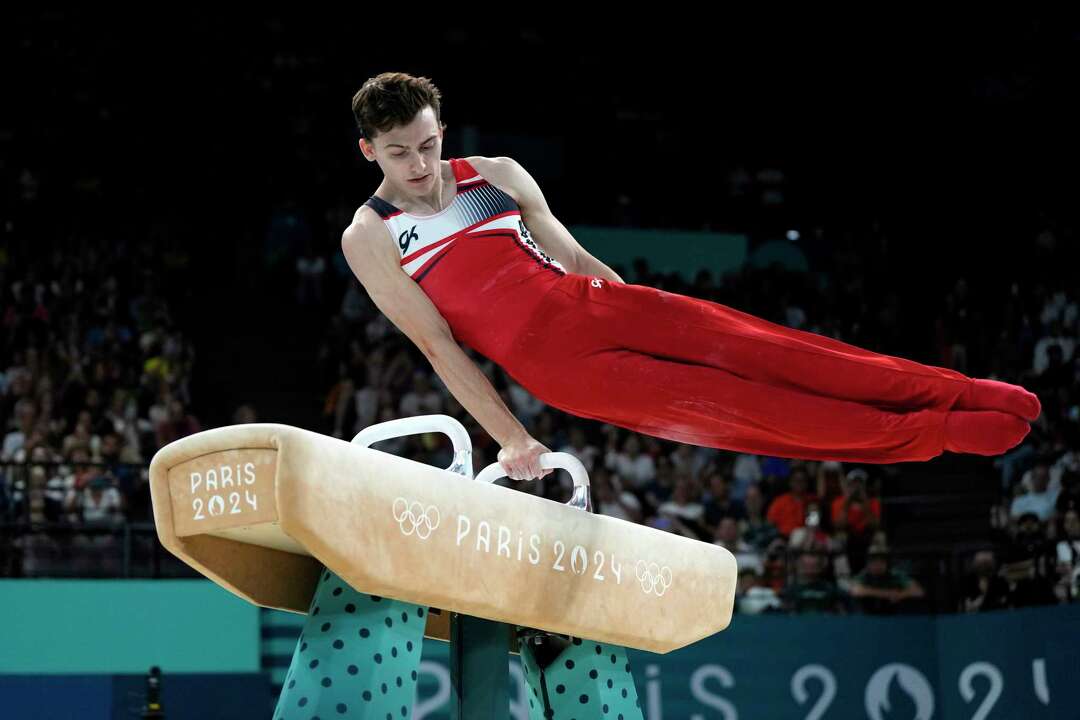 Stephen Nedoroscik pommel horse