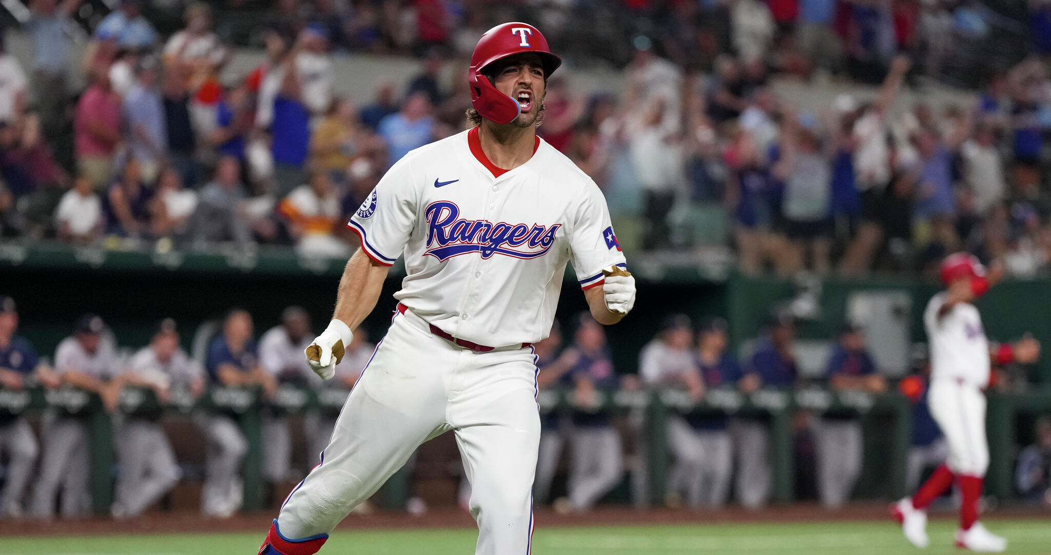 Texas Rangers walk off against Houston Astros in extra innings