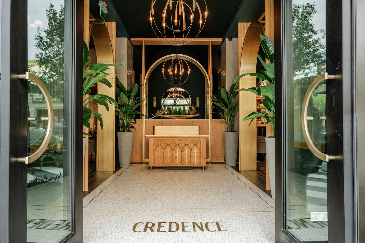 Entrance to Credence in Memorial City.