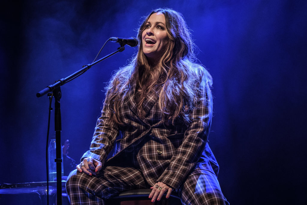 How To Get Last-Minute Tickets To See Alanis Morissette On August 7