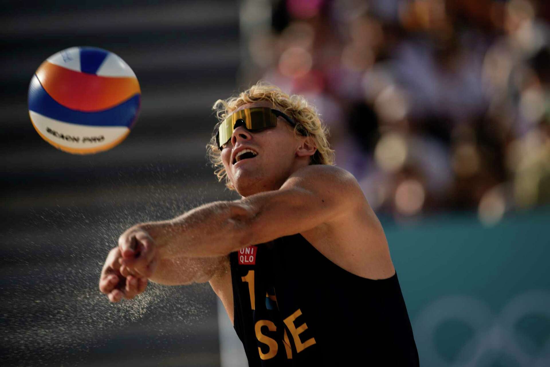 'Swedish JumpSet' helps world's top beach volleyball team reach the