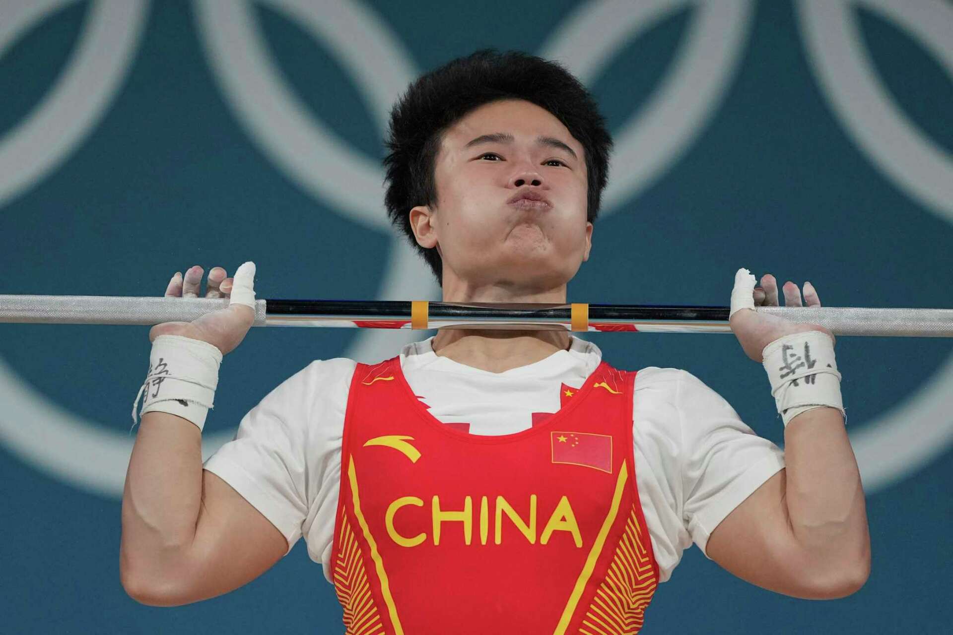 Hampton Morris is 1st US men's weightlifter to medal at the Olympics