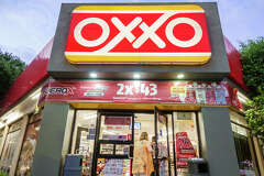Mexico's mega-chain convenience store Oxxo to enter US market