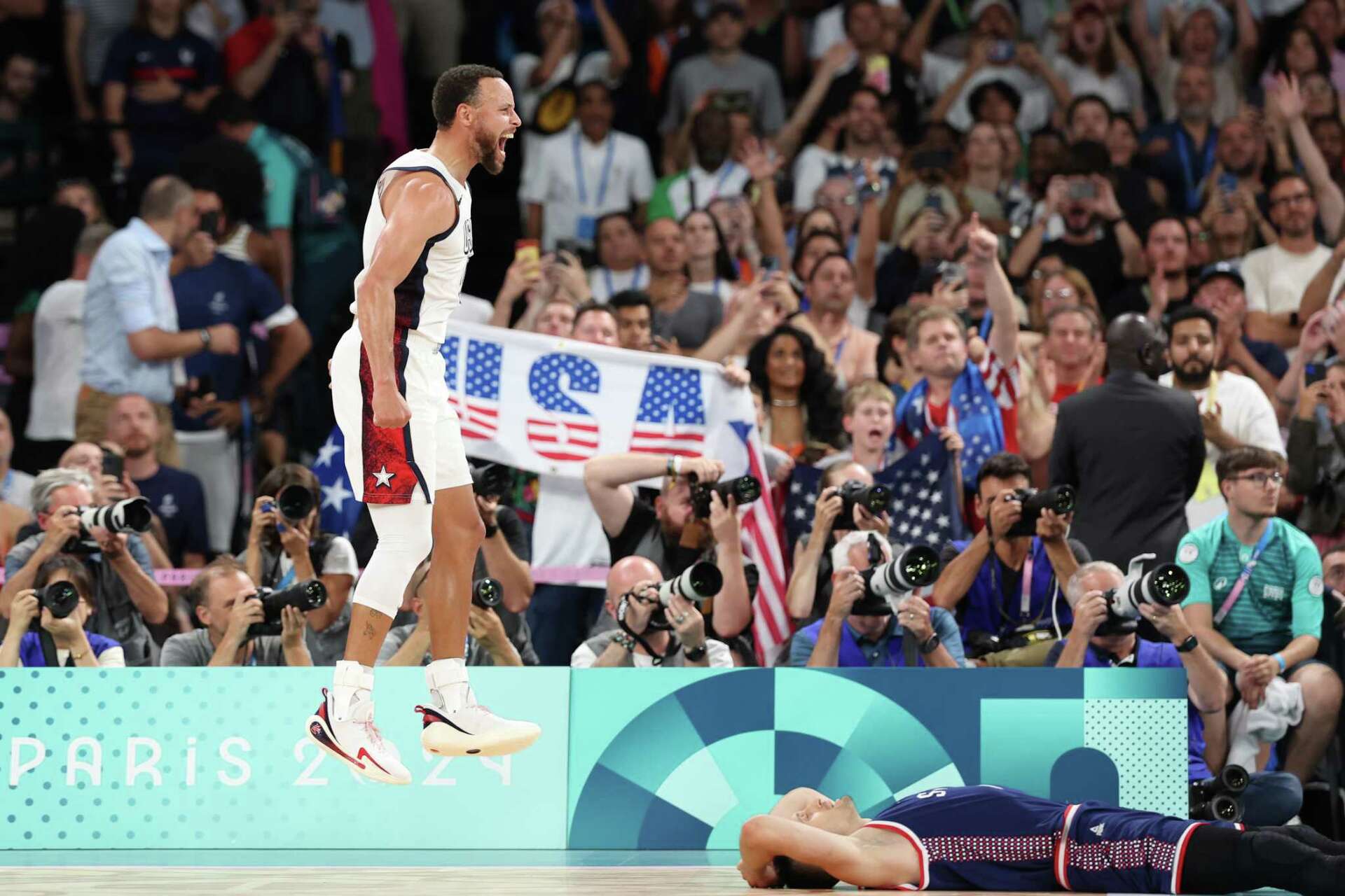 Steph Curry leads US past Serbia in epic Olympic basketball
