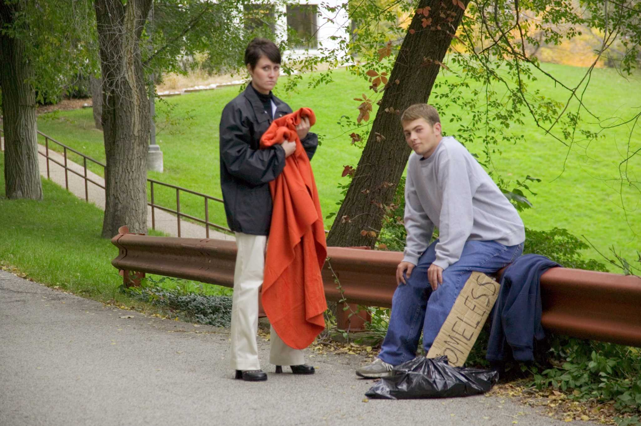 HOW MUCH DOES A SOCIAL SERVICE WORKER MAKE PER HOUR intelligence overview