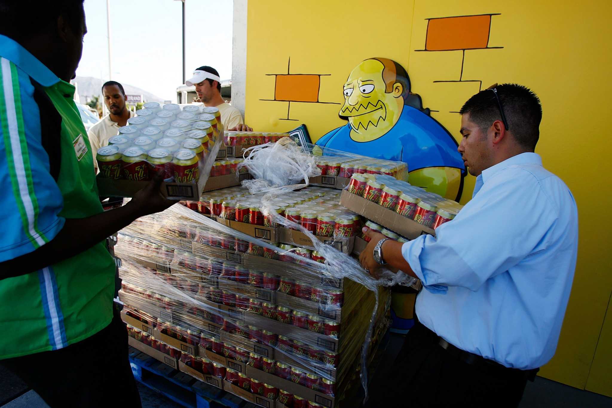 How Much Salary Does an Assistant Manager Make at a Convenience Store?