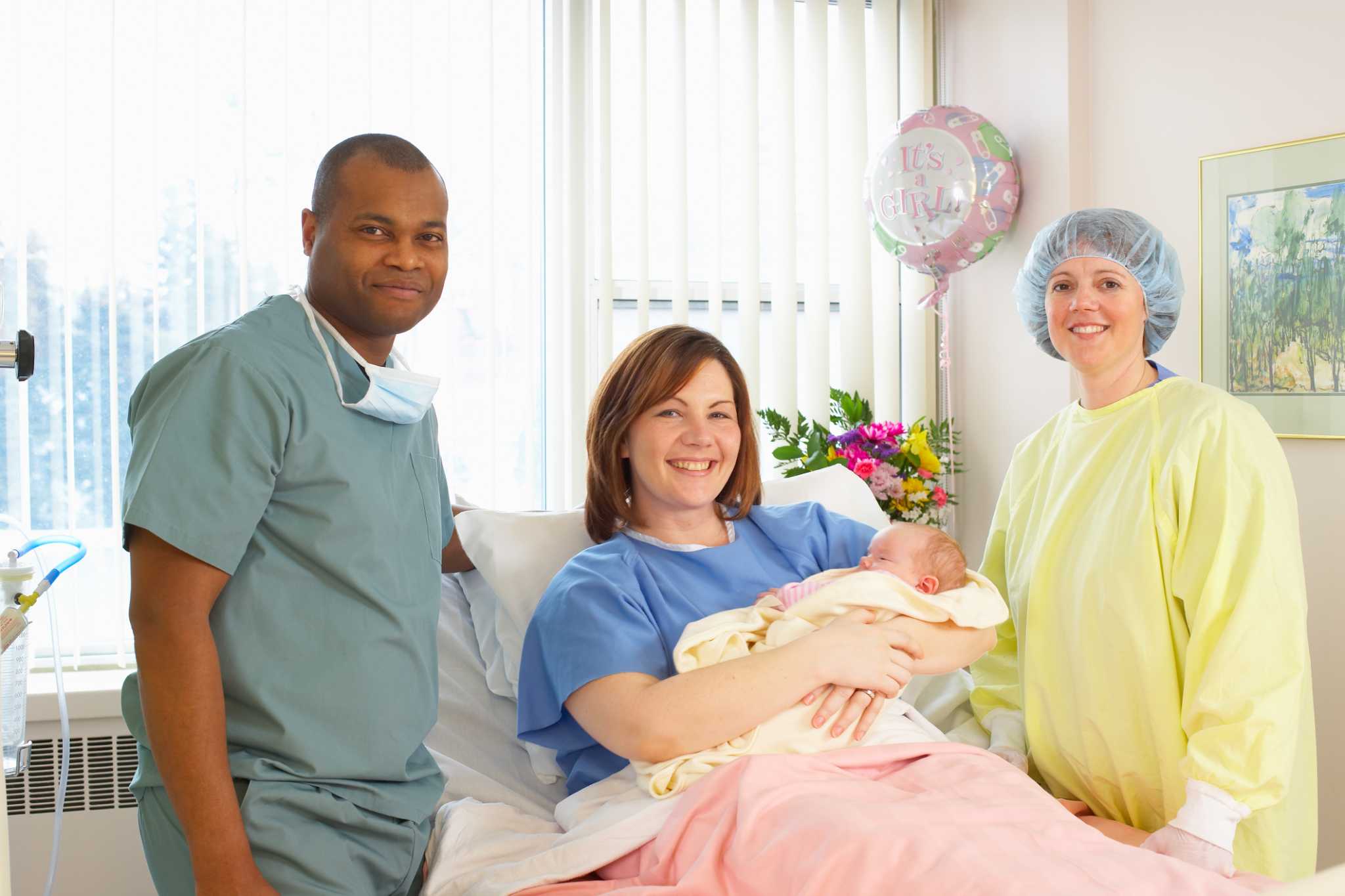 What Is the Work Environment of a Baby Nurse?