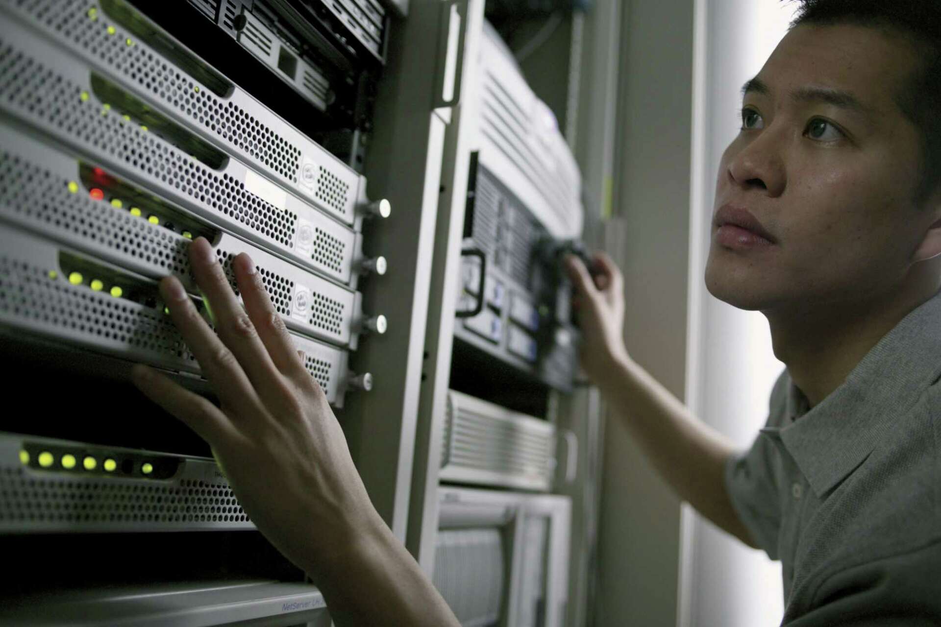 The Top 10 Questions to Ask a Data Center Director Applicant