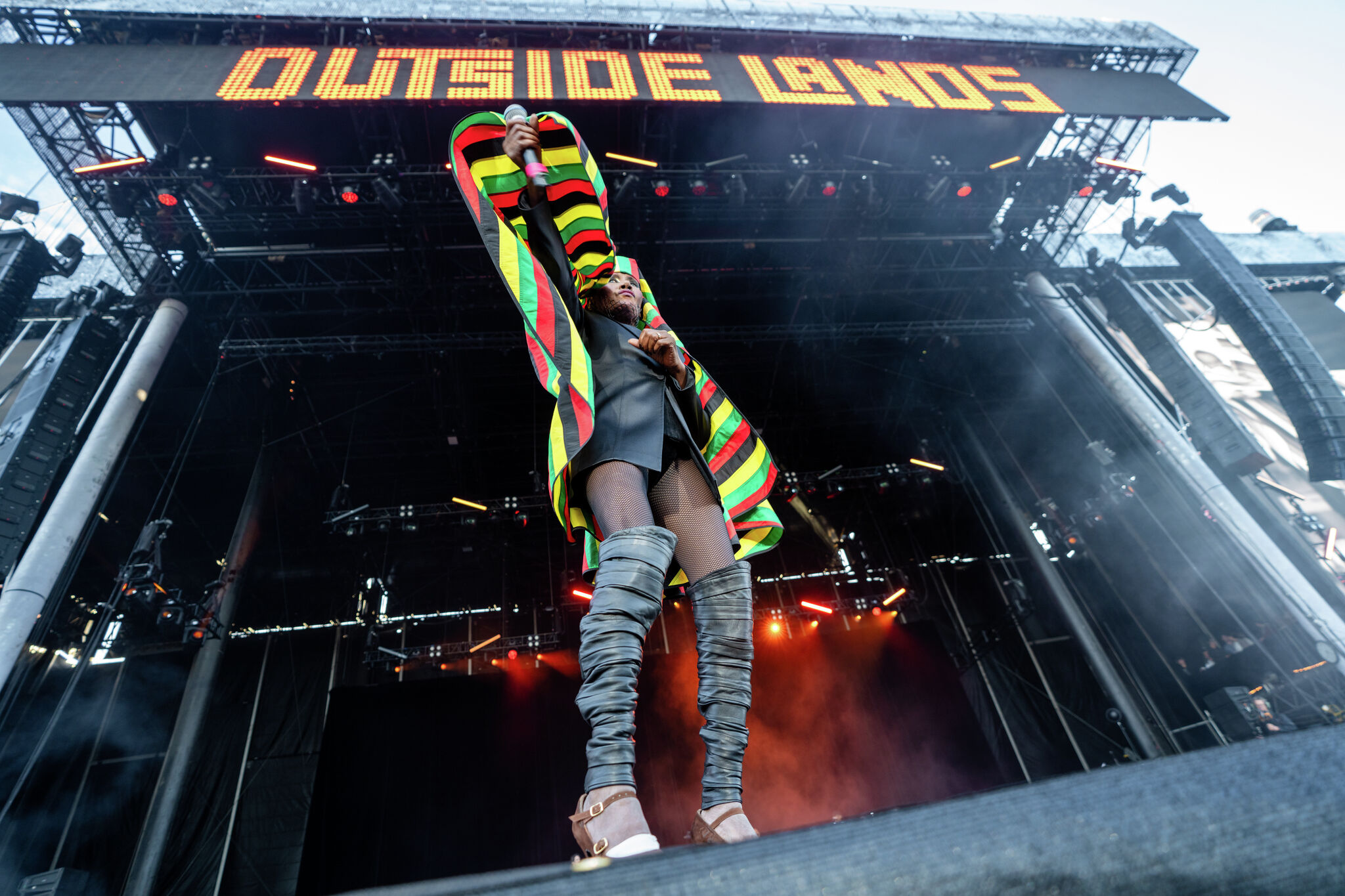 Outside Lands standout Grace Jones stuns from 60 feet in the air Outside Lands standout Grace Jones stuns from 60 feet in the air