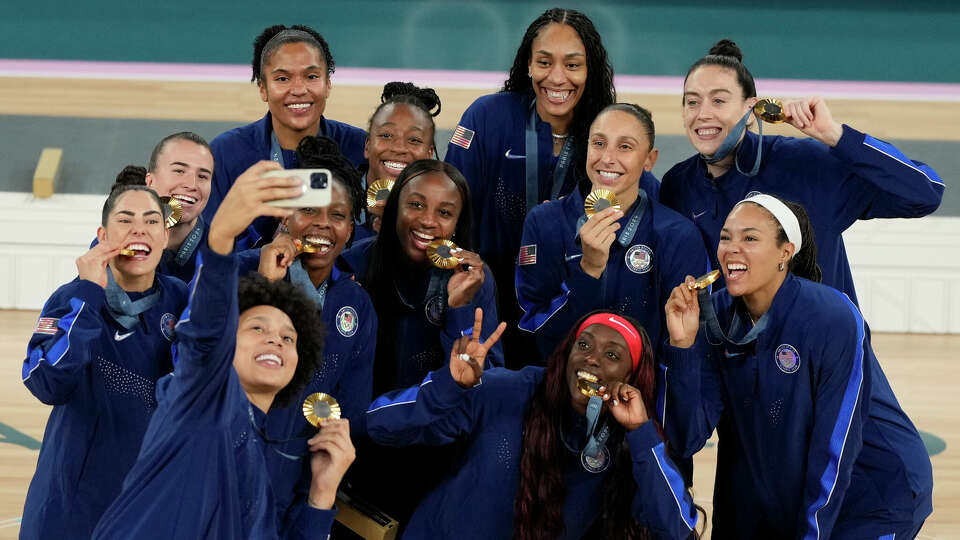 UConn stars Breanna Stewart, Napheesa Collier lead U.S. to Olympic gold