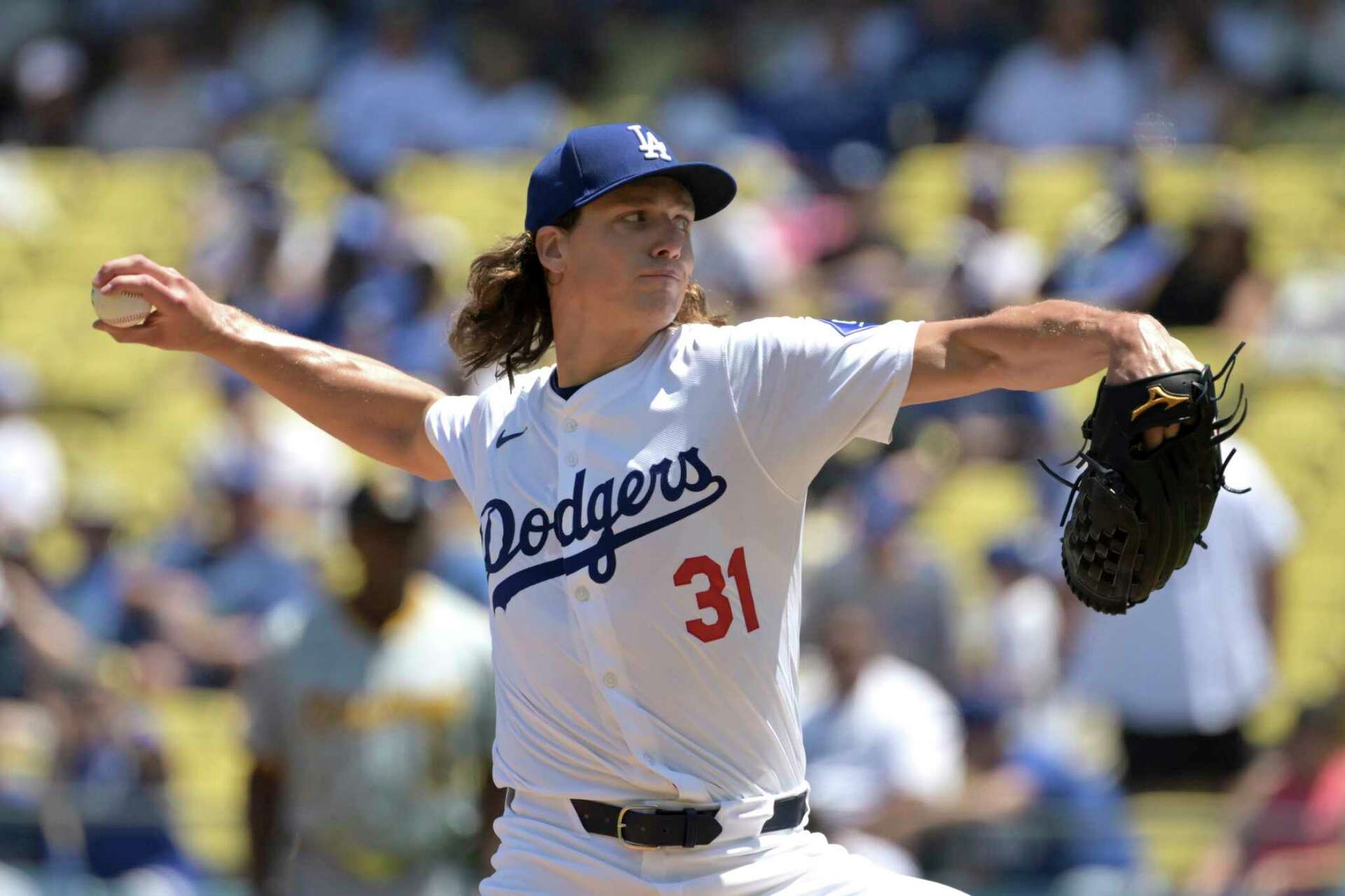 Dodgers place Glasnow on IL with right elbow tendinitis