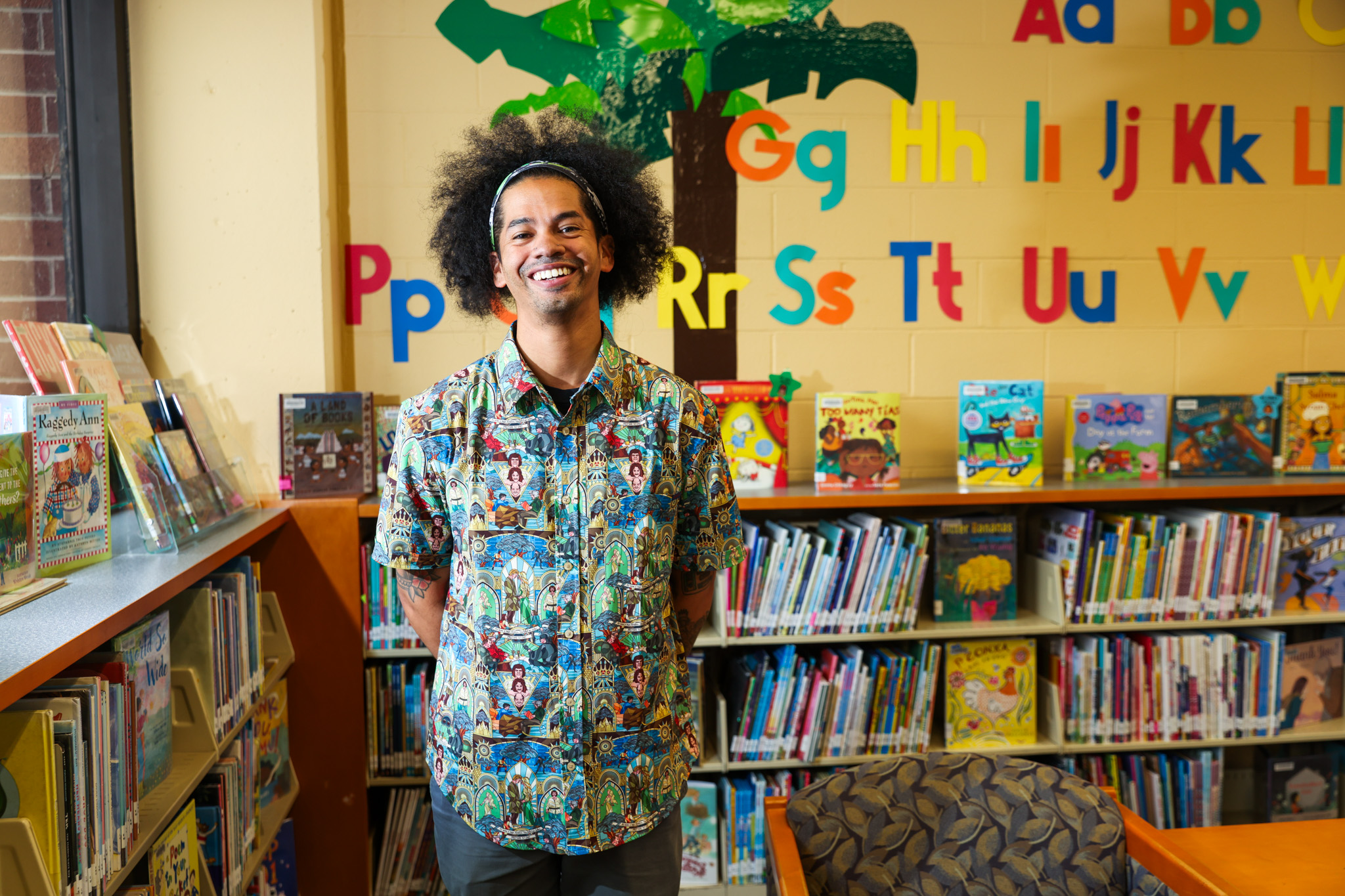 This viral Bay Area librarian is getting his own library card