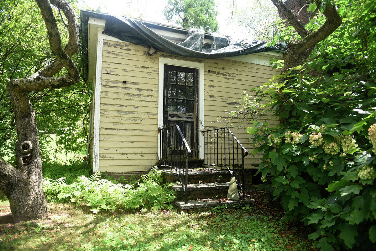 New Canaan Audubon House to be demolished after years of disuse: 'The roof is already falling in'