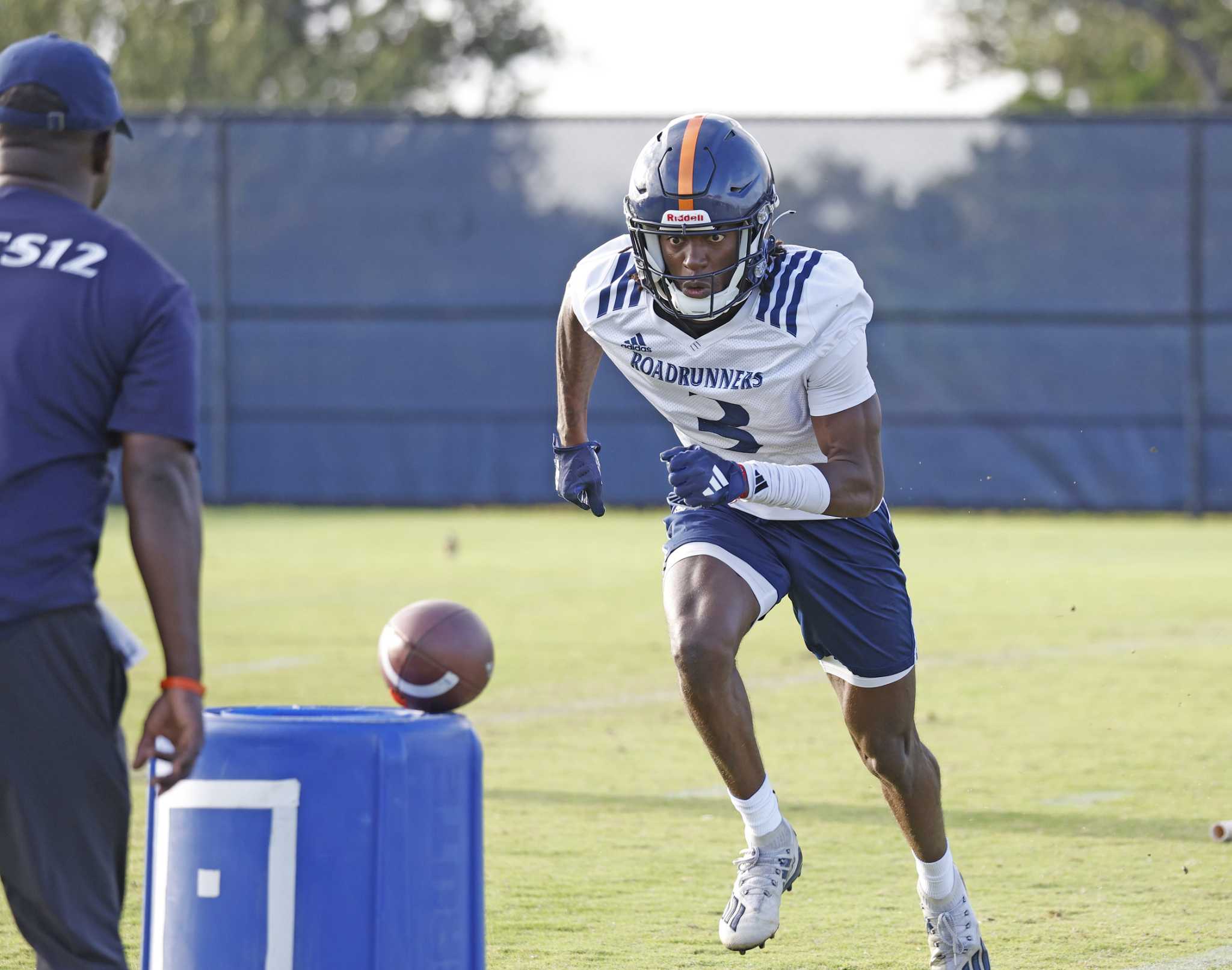 Zah Frazier leads UTSA’s reorganized cornerbacks team