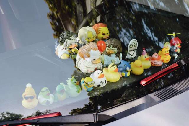 Jeep ducking? Here's why Jeeps have rubber ducks on dashboards.