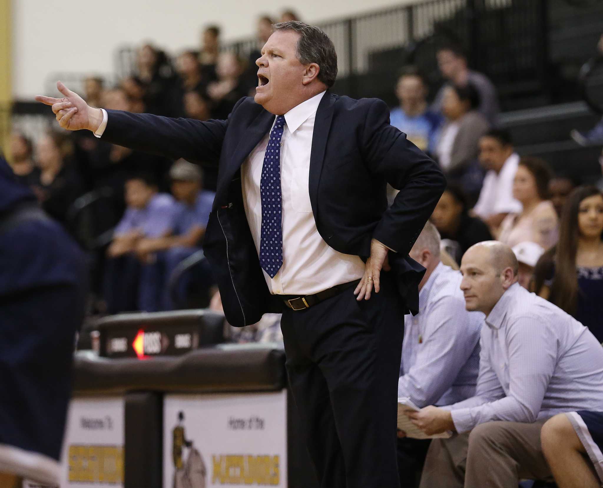 Boerne's Stan Leech selected for Texas High School Basketball Hall of Fame