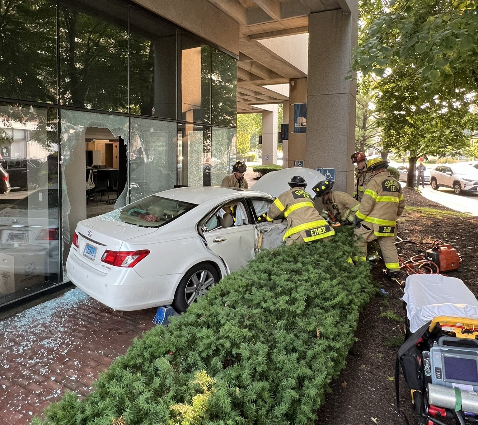 2 injured in Stamford after car crashes into building, officials say